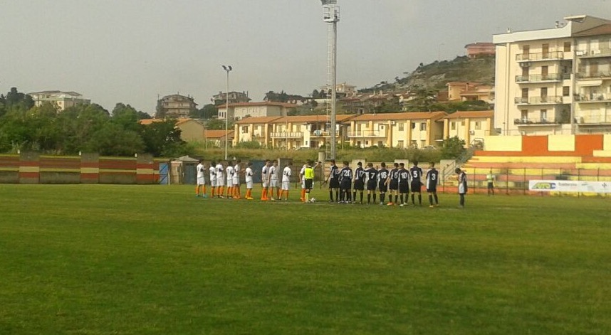 TORNEO DELLE REGIONI: Giovanissimi sconfitti: Pareggio per gli allievi