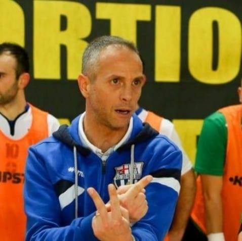 FUTSAL – Lombardo: «Pur incerottati, abbiamo tenuto testa alla capolista. Ma io so di avere una squadra di uomini veri»