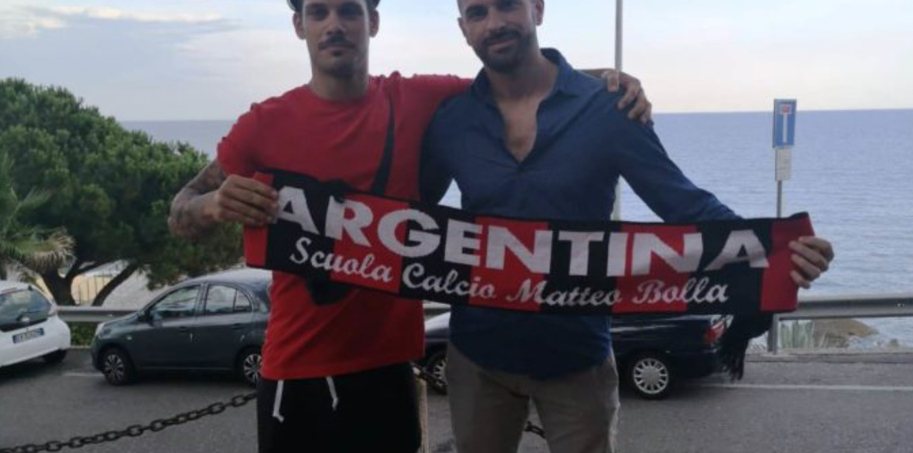 Atletico Argentina, Erik Crudo il primo innesto